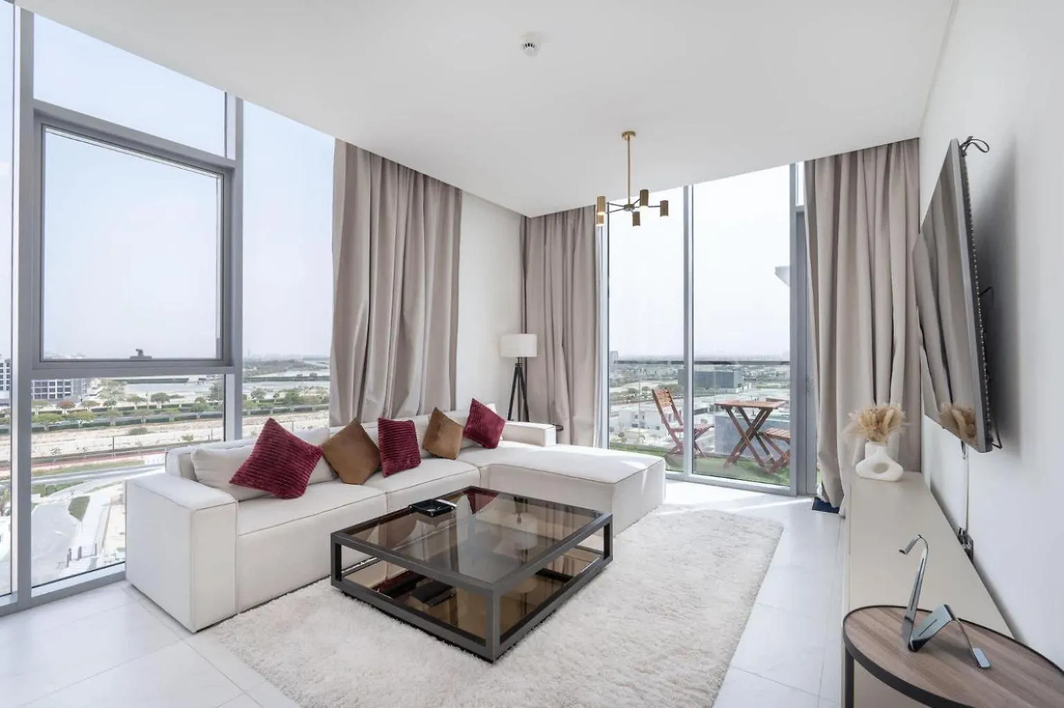 Weekly Rate - Centrally Located 1 Bed With Lagoon Access And Balcony In District One Dubai United Arab Emirates
