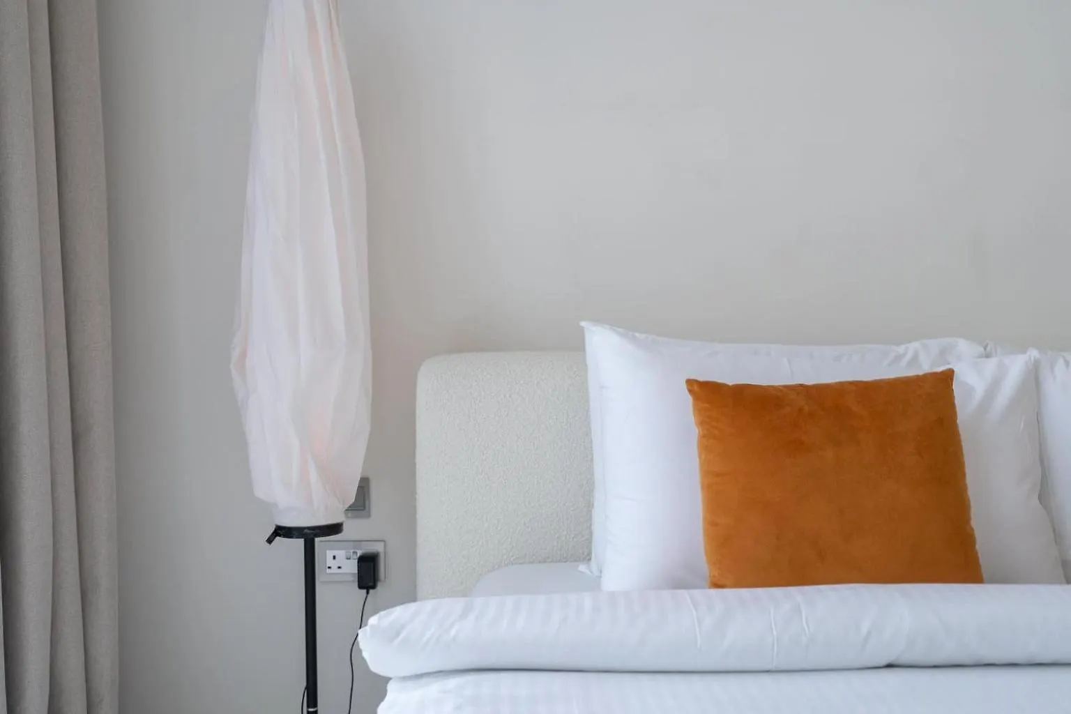 Weekly Rate - Centrally Located 1 Bed With Lagoon Access And Balcony In District One Dubai United Arab Emirates